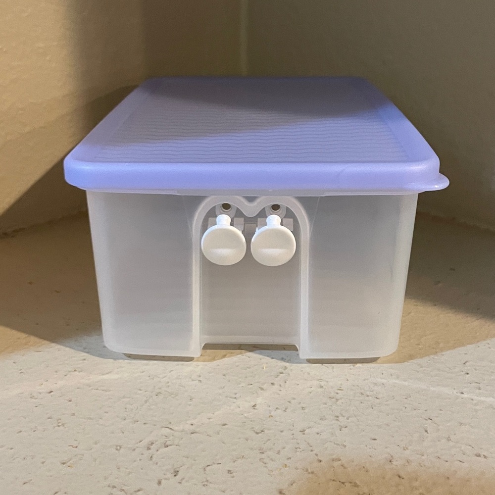 Tupperware Fridgesmart Medium Rectangle Container - Picture 7 of 12